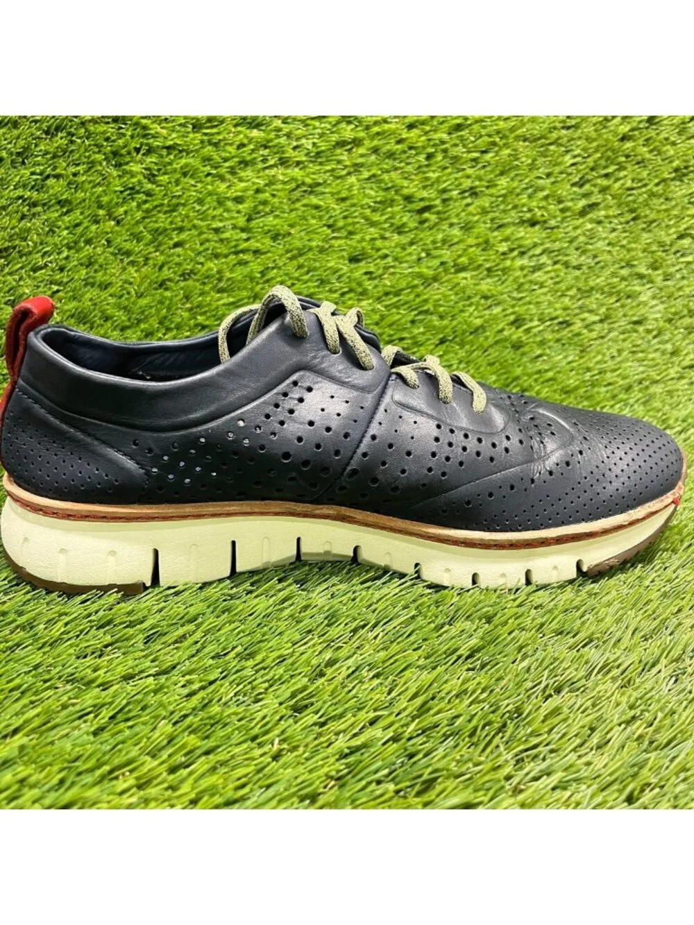 Cole Haan Zerogrand Mens Size 9.5 Blue Classic Leather Wingtip Oxford Shoes